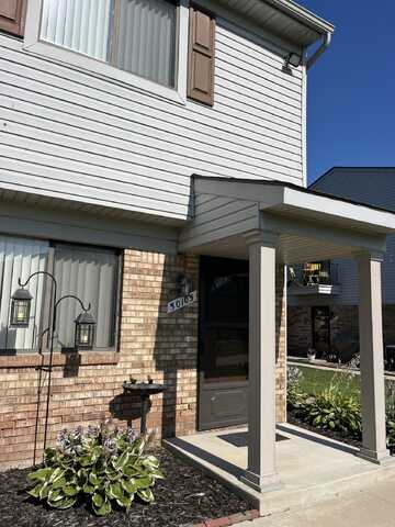 50105 N Jimmy Court, New Baltimore, MI 48047