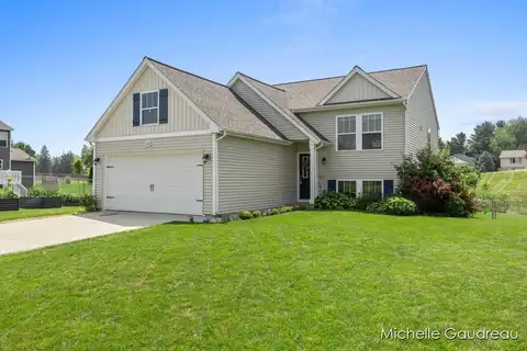 315 Minstehr Drive, Middleville, MI 49333