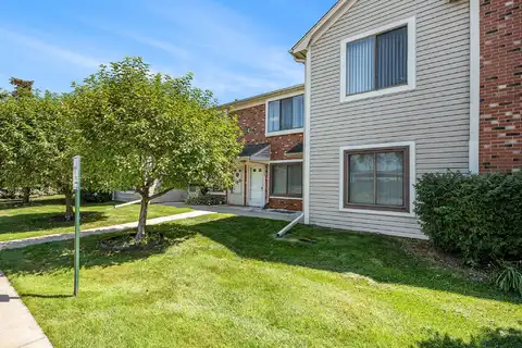 30785 Hidden Pines Lane Lane, Roseville, MI 48066