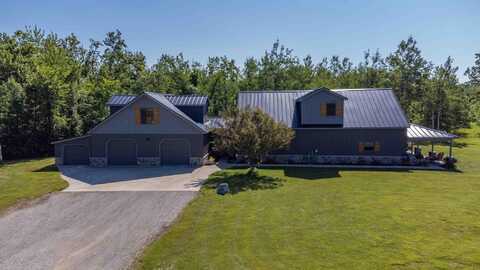 7250 Artesian Trail, Cheboygan, MI 49721
