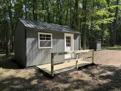 6098 W 9 Mile Road, Irons, MI 49644
