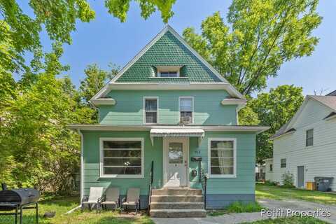913 Egleston Avenue, Kalamazoo, MI 49001
