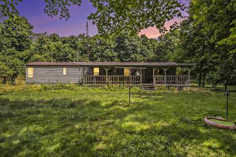 33497 School Street, Eau Claire, MI 49111