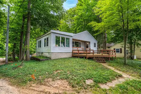 1130 Orchard Lake Drive, South Haven, MI 49090