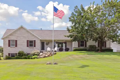 4588 6th Street, Caledonia, MI 49316
