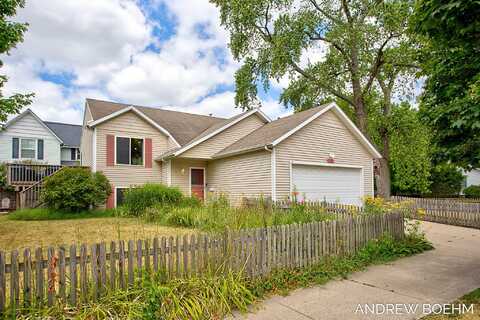 650 Lincoln Avenue, Holland, MI 49423