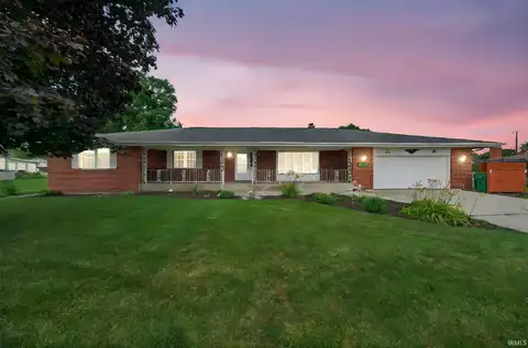 61465 Elderberry Lane, South Bend, IN 46614