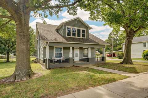 1003 S Hickory Street, Mount Vernon, MO 65712