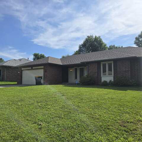 410 Hillcrest Avenue, Nixa, MO 65714