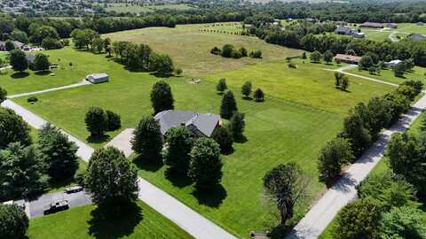 134 Hazen Lane, Nixa, MO 65714