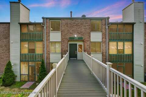 1309 Summit Pointe, Scranton, PA 18508