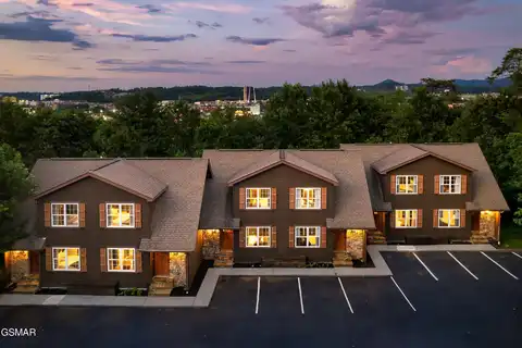 2661 Valley Heights Drive, Pigeon Forge, TN 37863