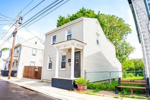 26 West St, Bordentown City, NJ 08505