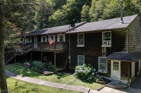 52 Glenwood Mt Rd, Vernon, NJ 07461