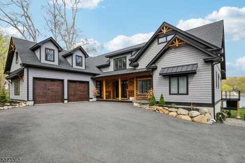 259 Cupsaw Dr, Ringwood, NJ 07456