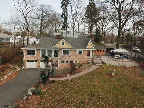 1031 Lake Shore Dr, Whippany, NJ 07054