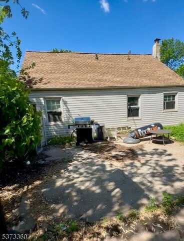 11 N Randolphville Rd, Piscataway, NJ 08854