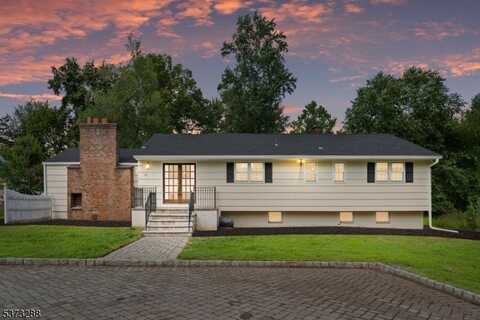12 Rever Dr, Florham Park, NJ 07932