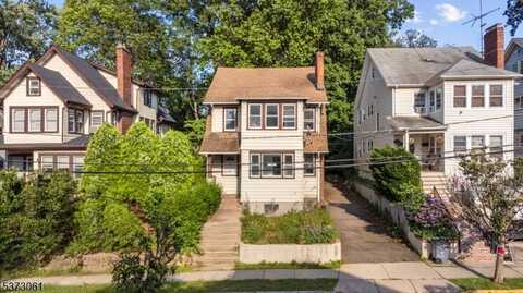 27 Berkeley Pl, Bloomfield, NJ 07003