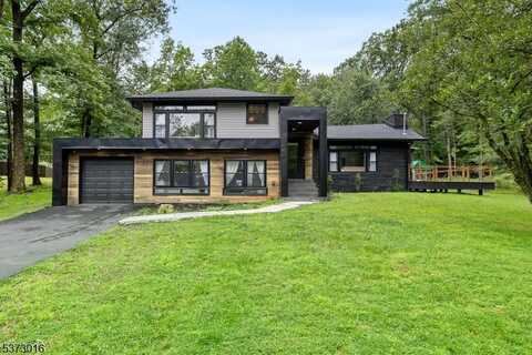 65 Old Stirling Rd, Warren, NJ 07059