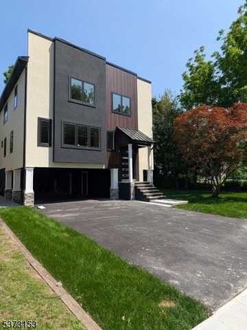 429 Riverside Ave, Rutherford Boro, NJ 07070