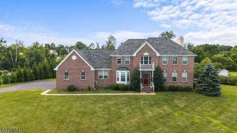 27 Music Mountain Blvd, Lambertville, NJ 08530