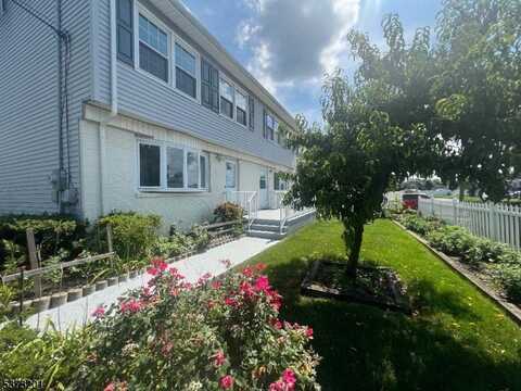 66 Battle Pl, Franklin, NJ 08873