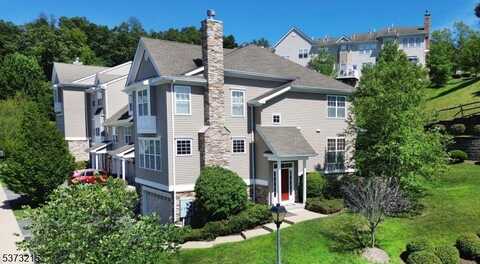 76 Indigo Rd, Allamuchy, NJ 07840