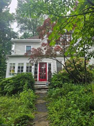 274 Kingsland St, Nutley, NJ 07110