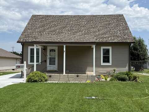 1026 Van Buren St, Great Bend, KS 67530