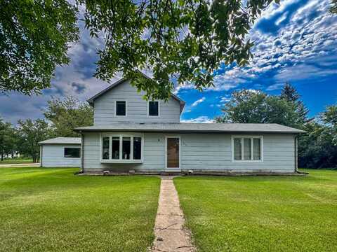 410 S Quapaw St, Iroquois, SD 57353