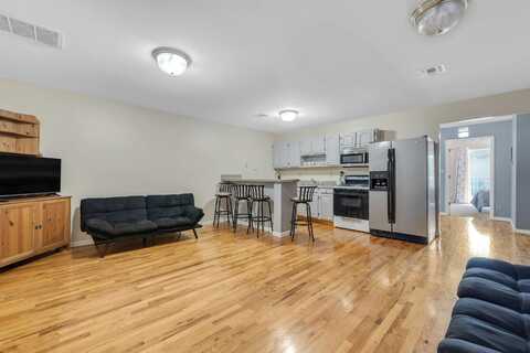 4413 PARK AVE, Union City, NJ 07087