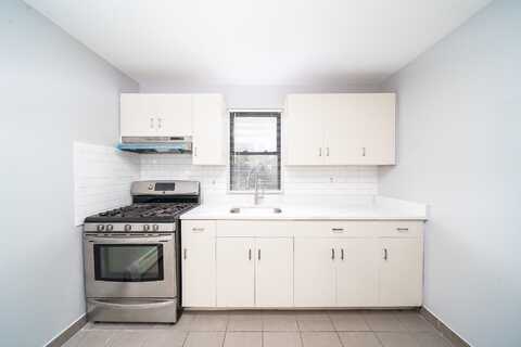43 WEST 9TH ST, Bayonne, NJ 07002