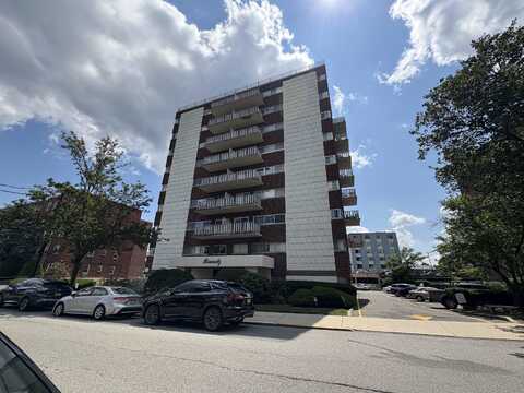 2180 CENTER AVE, Fort Lee, NJ 07024