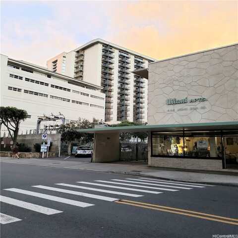 444 Ena Road, Honolulu, HI 96815
