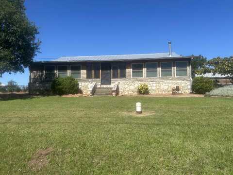 1109 Ashley Avenue, Llano, TX 78643