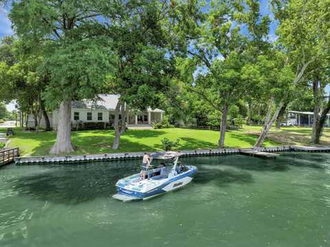 1113 E Zipp, New Braunfels, TX 78130