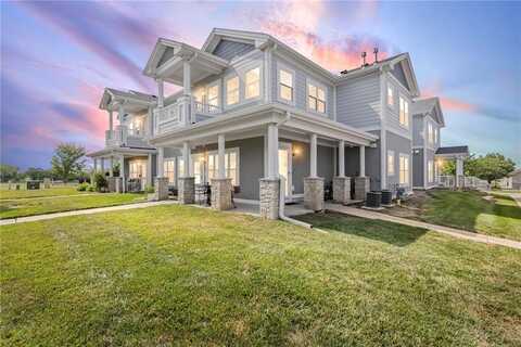 11721 S Roundtree Street, Olathe, KS 66061