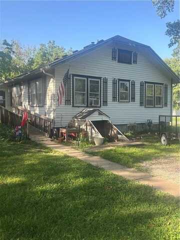 1359 Laurel Street, Pleasanton, KS 66075