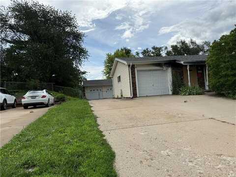 5705 S 16th Street, Saint Joseph, MO 64504
