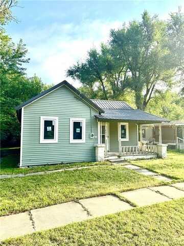 234 Lincoln Street, Osawatomie, KS 66064