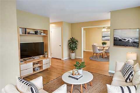 602 W 101 Street, Kansas City, MO 64114