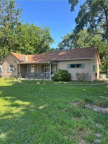 109 W 7th Street, Pleasanton, KS 66075