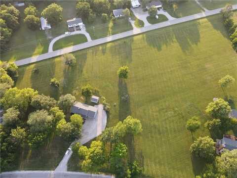 13312 E Harvest Lane, Peculiar, MO 64078
