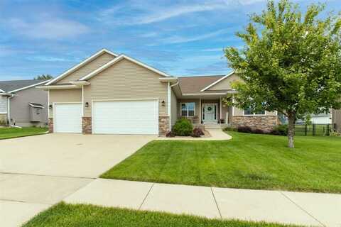 165 Driftwood Lane, Fairfax, IA 52228