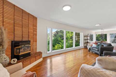 56 W Fife, Lava Hot Springs, ID 83246