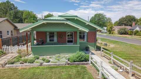 867 Walnut St, Twin Falls, ID 83301