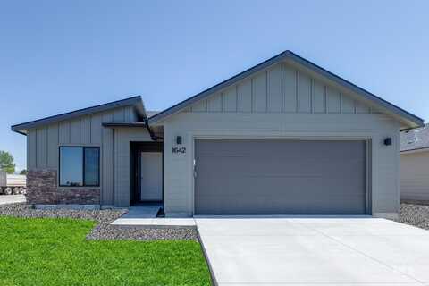 1642 SW Besra Dr, Mountain Home, ID 83647
