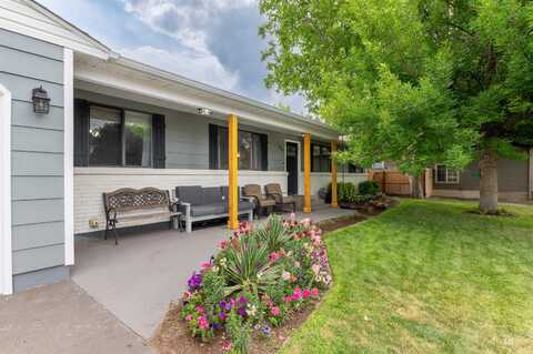 466 Carriage Ln, Twin Falls, ID 83301