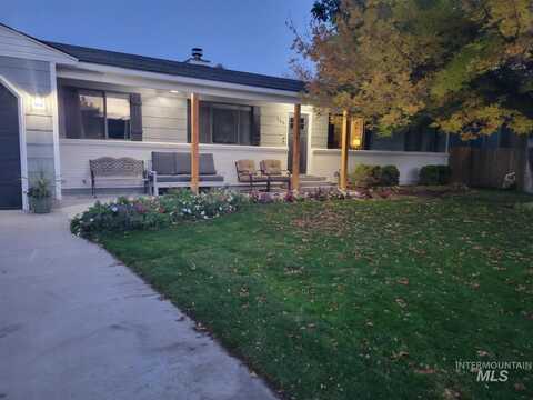 466 Carriage Ln, Twin Falls, ID 83301